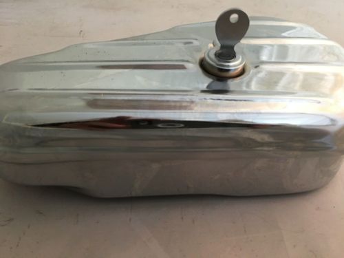 Oval Right Side Chrome Locking Tool Box w/ Keys for Harleys Customs 50-0600